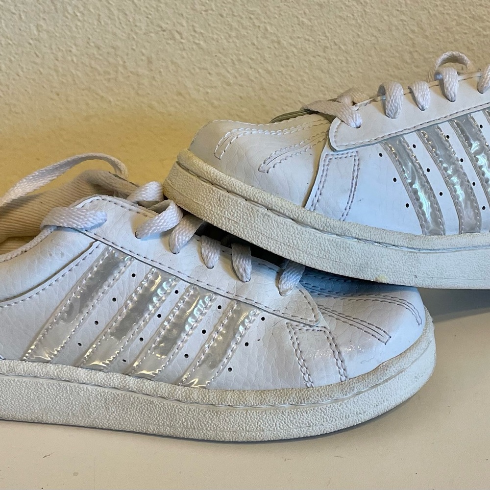 Cross Trekkers White, Faux Leather Sneaker, Womens Sz 5 M